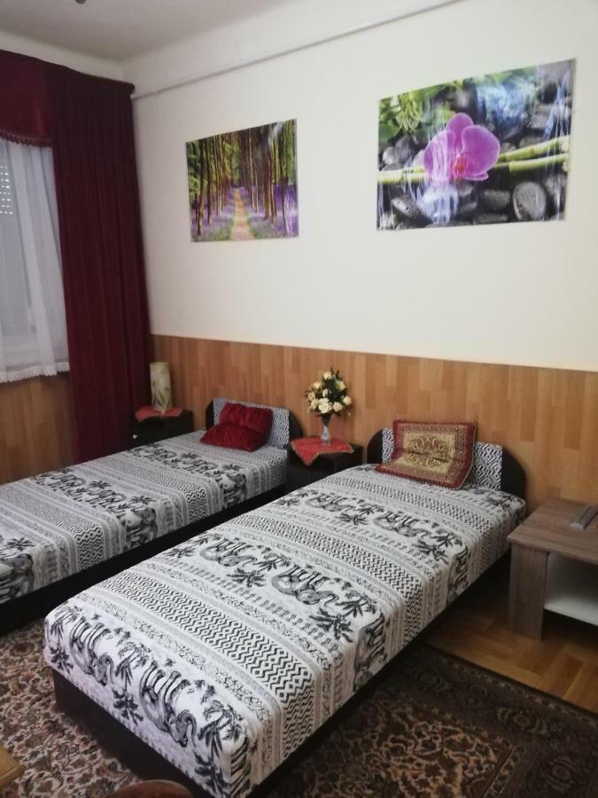 Szoboszlofonix Vendeghaz Hotell Hajdúszoboszló Exteriör bild